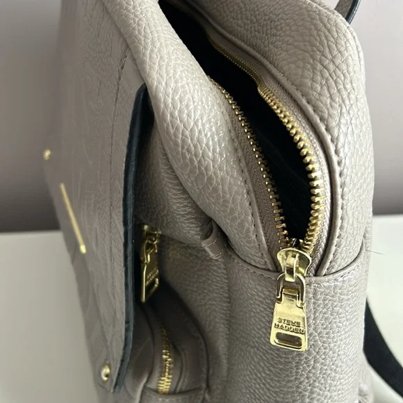 Steve Madden Backpack - Picture 4 of 4